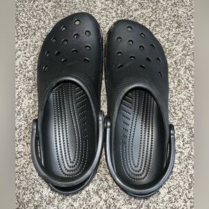 Black Crocs